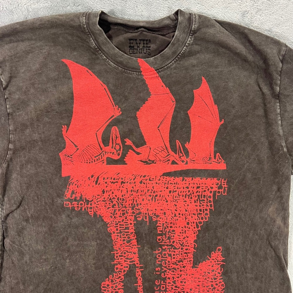 EVIL GENIUS Graphic T-Shirt Mens Medium Grey Red Pterodactyl‎ Grunge